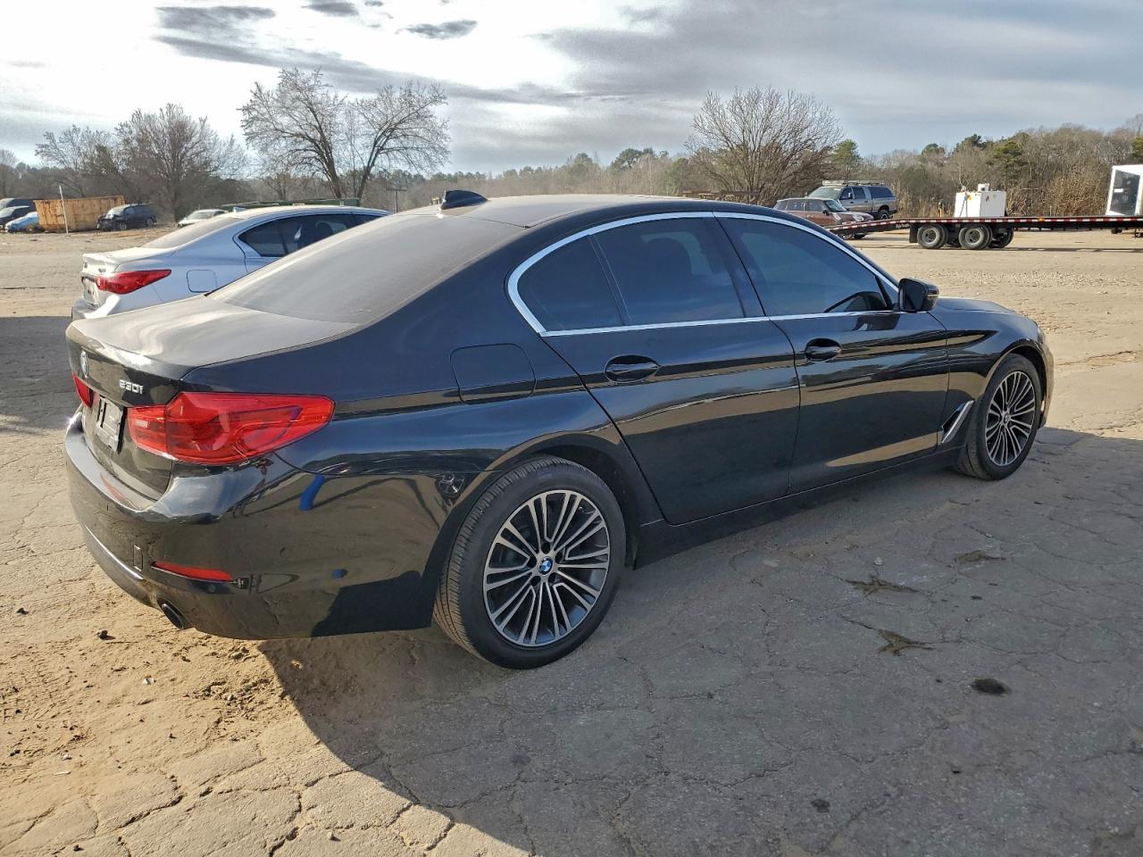BMW 5 Series I Image 3