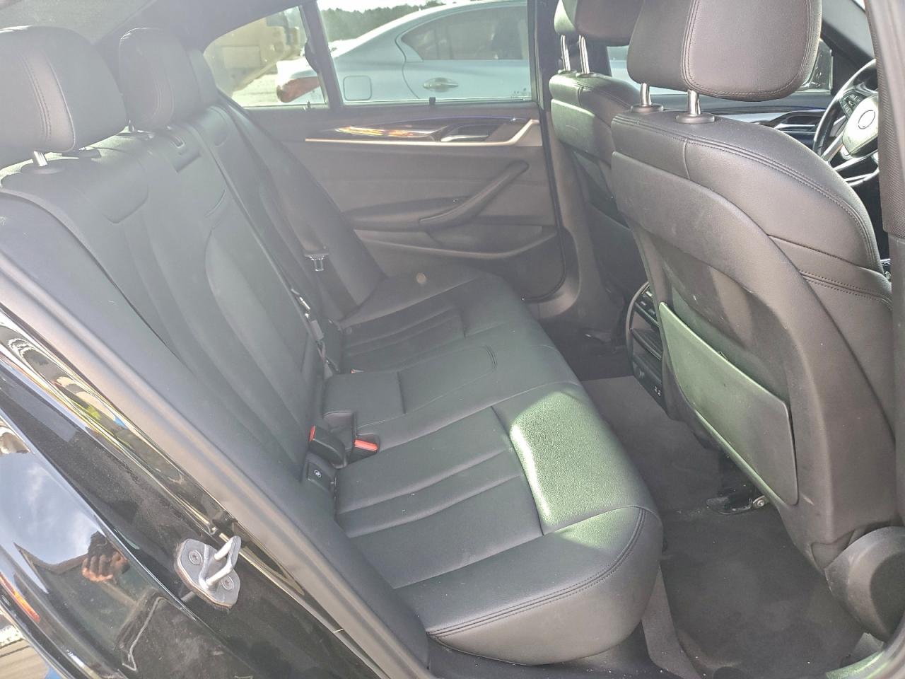 BMW 5 Series I Image 7