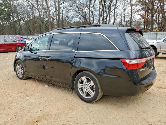 Honda Odyssey Touring Image 3
