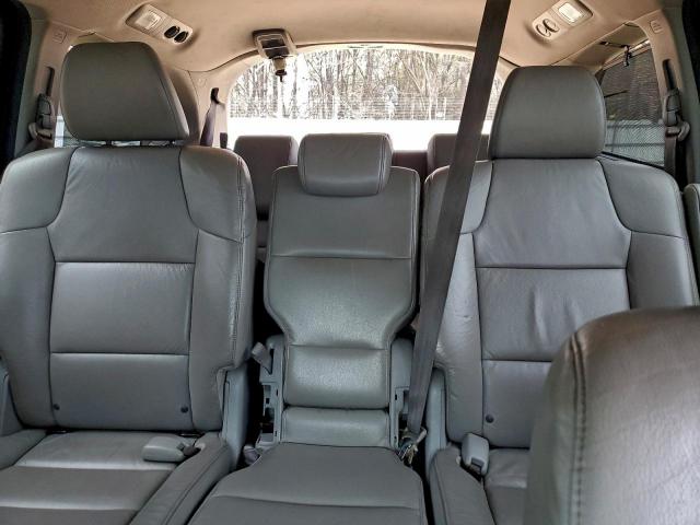 Honda Odyssey Touring Image 11
