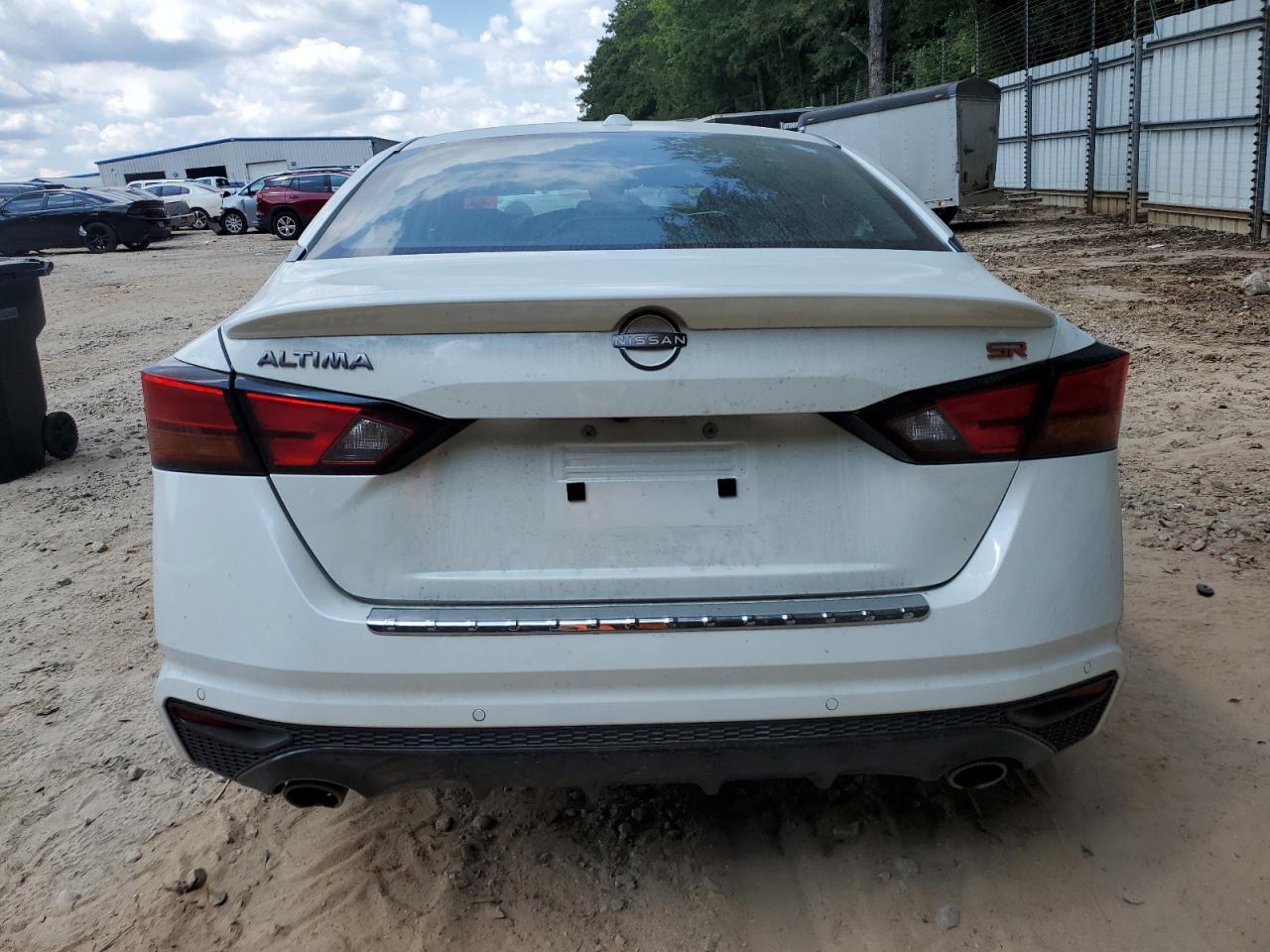 Nissan Altima Sr Image 10