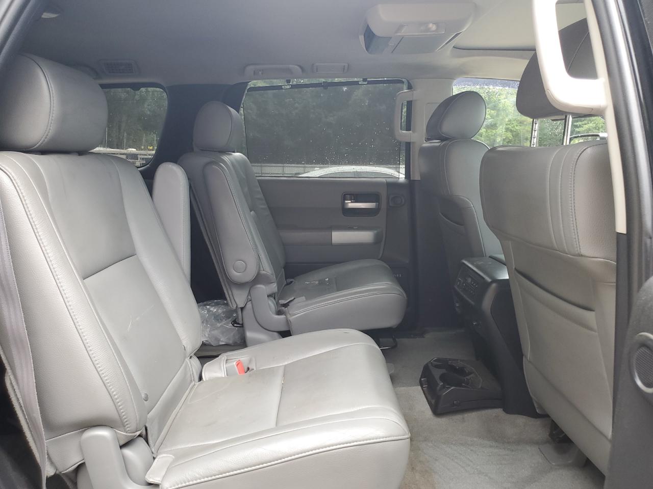 Toyota Sequoia Limited Image 12