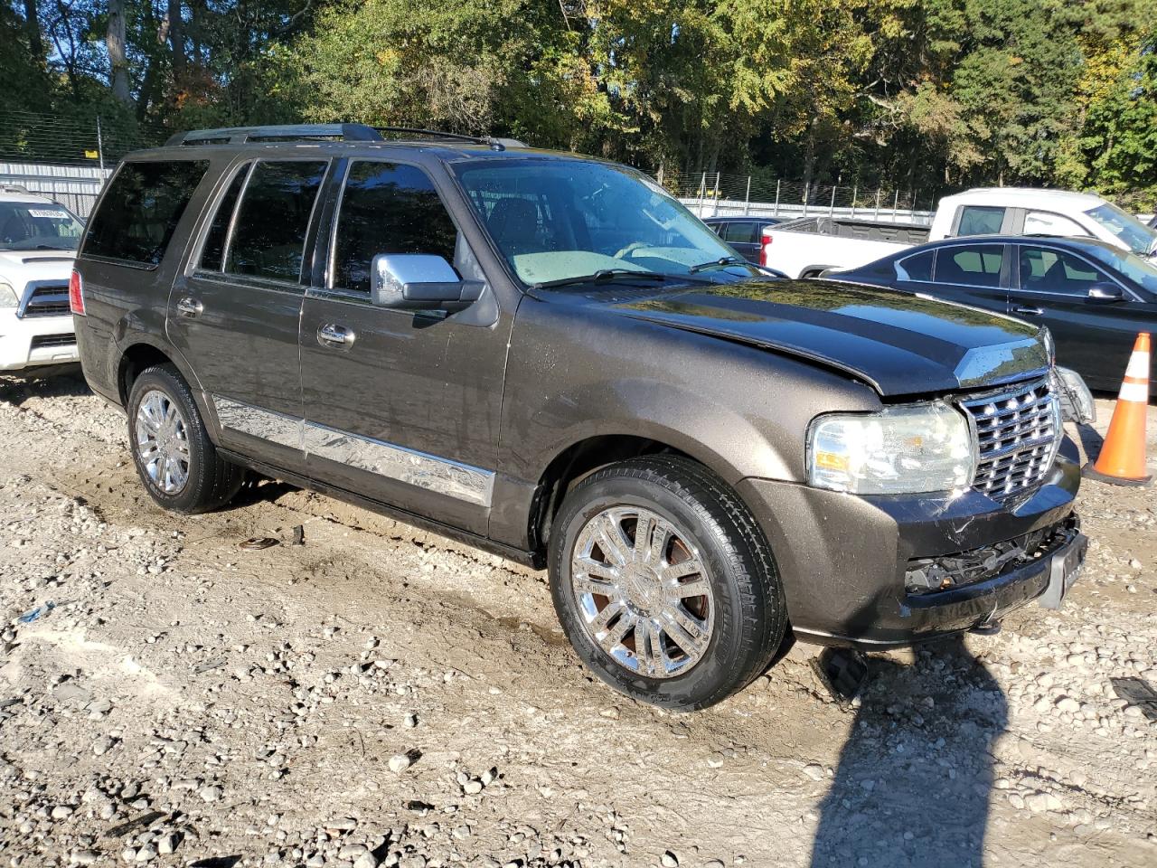 Lincoln Navigator Image 2