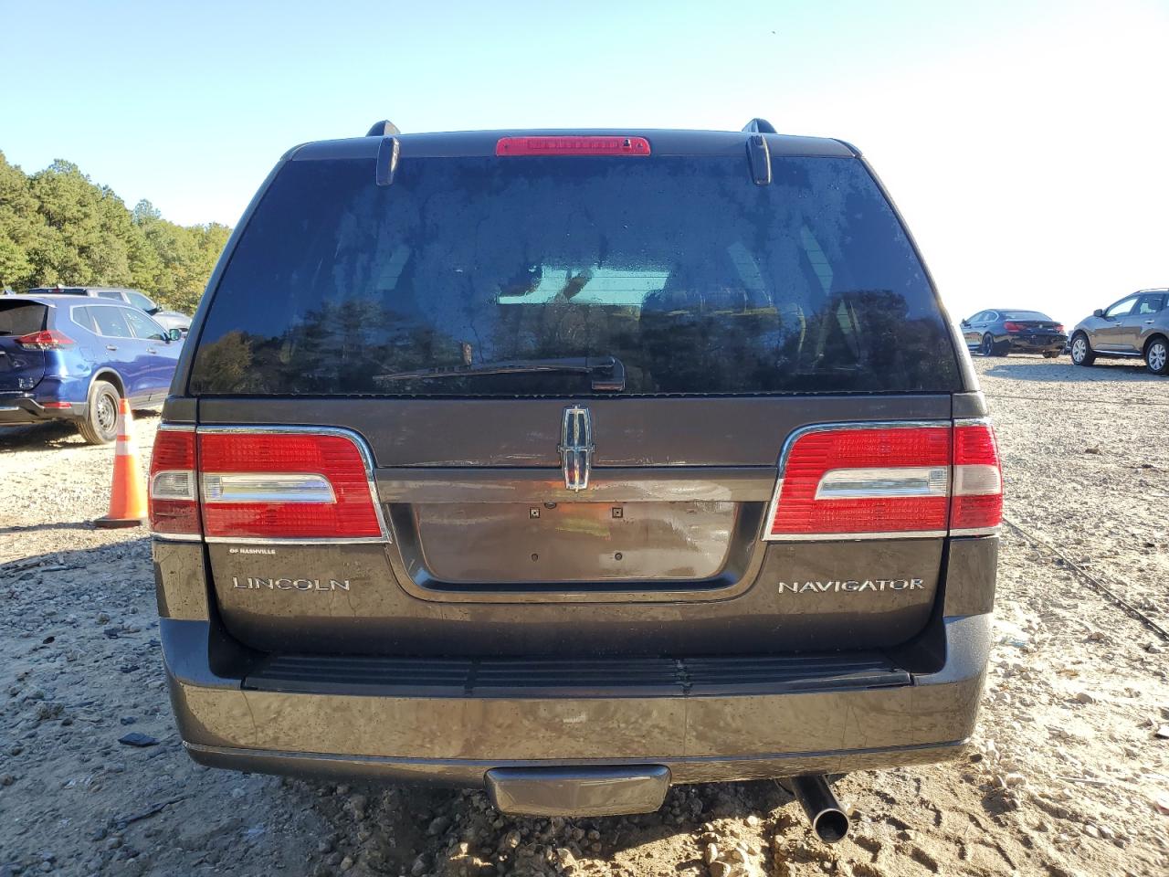 Lincoln Navigator Image 10