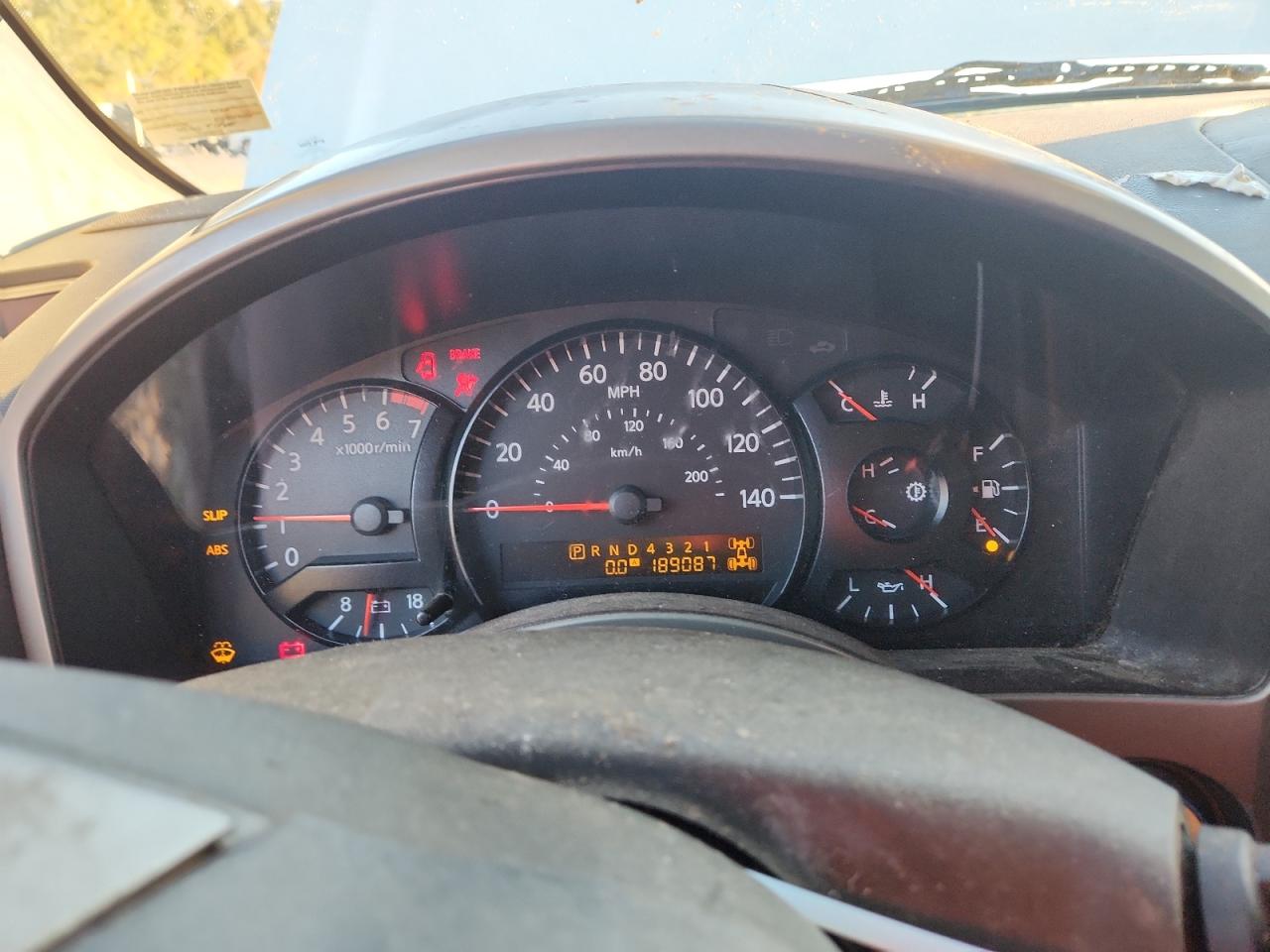 Nissan Titan Xe Image 7