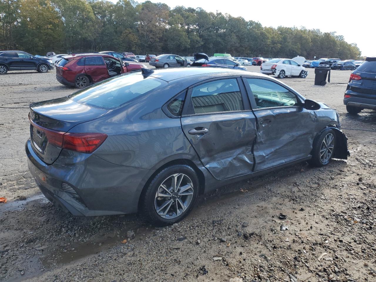 Kia Forte Lx Image 3