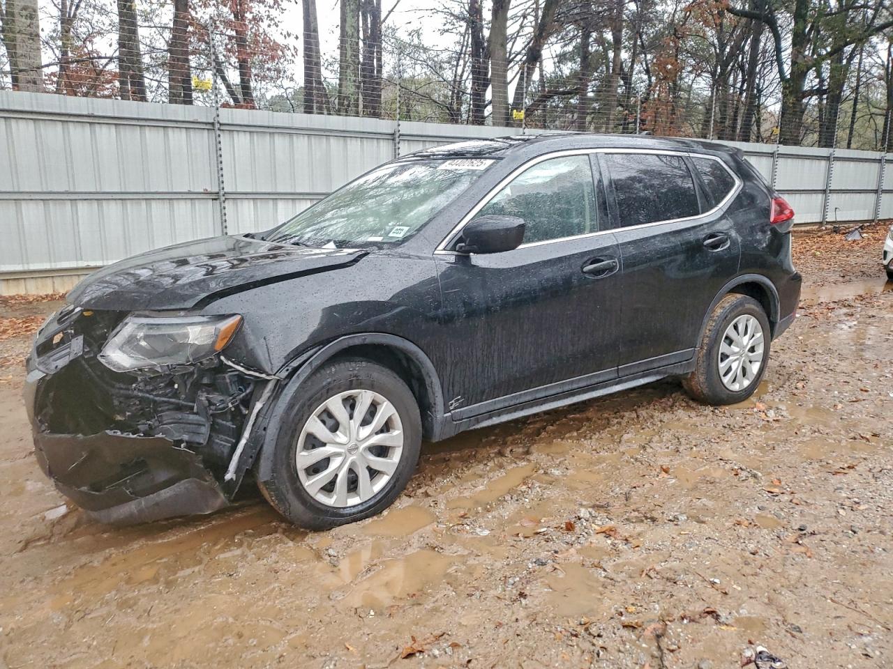 Nissan Rogue S Image 1