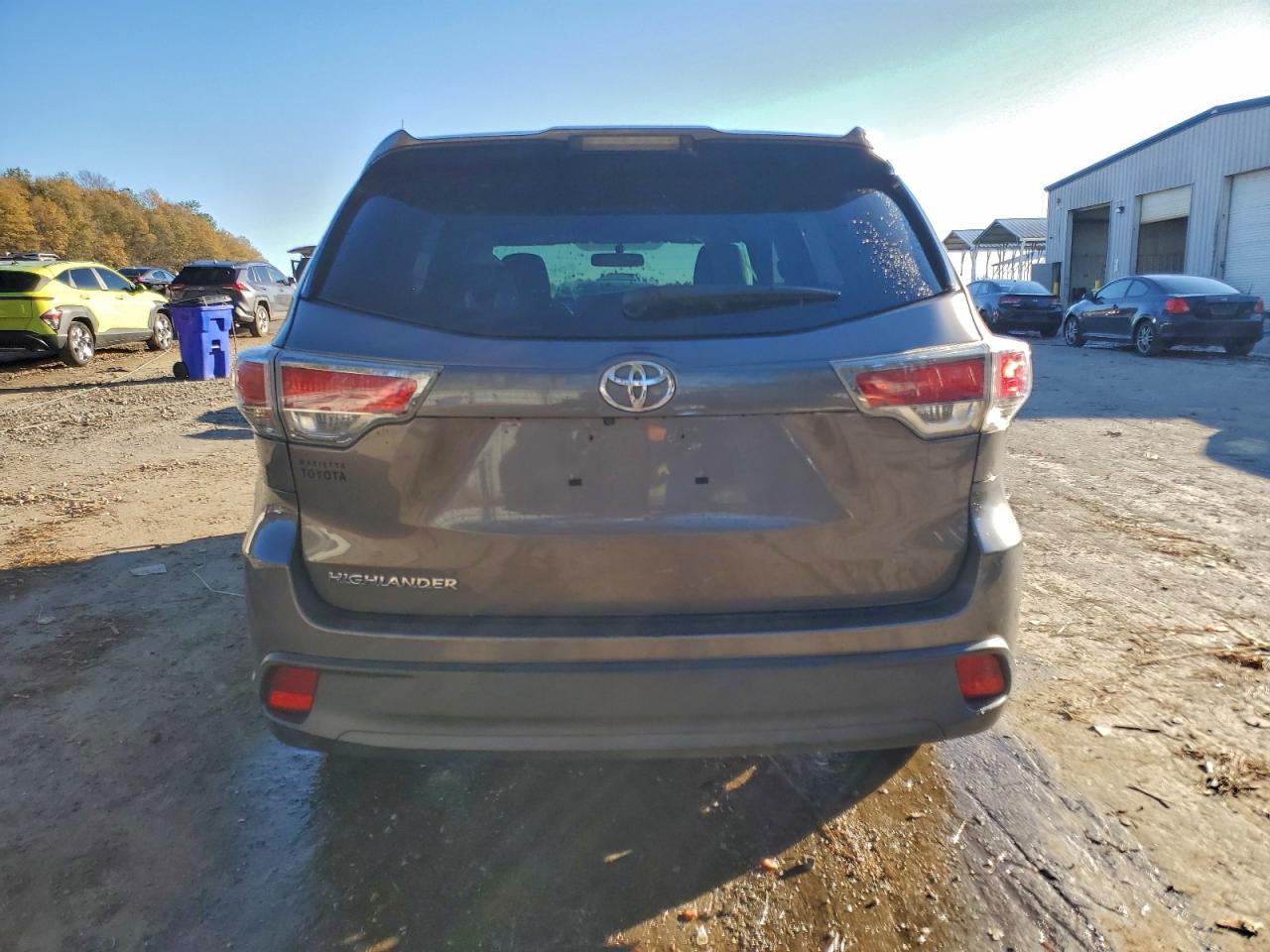 Toyota Highlander Le Image 11