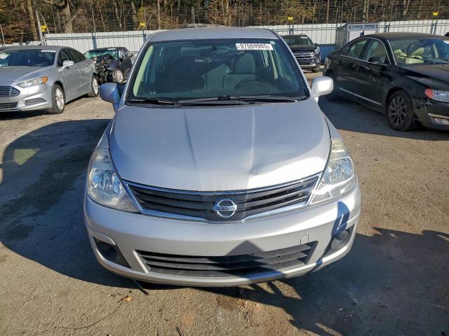 Nissan Versa S Image 3