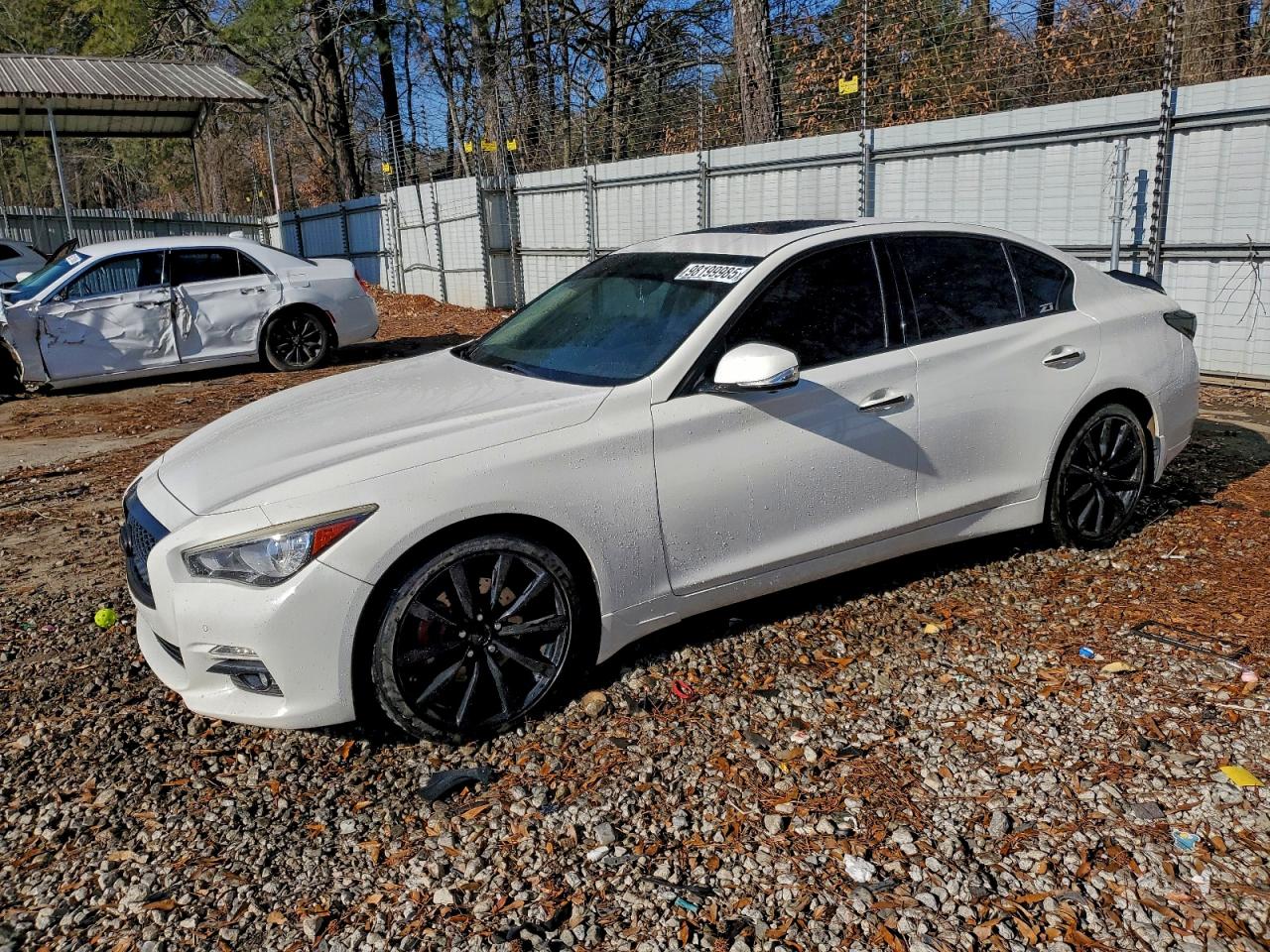 INFINITI Q50 Premium Image 1