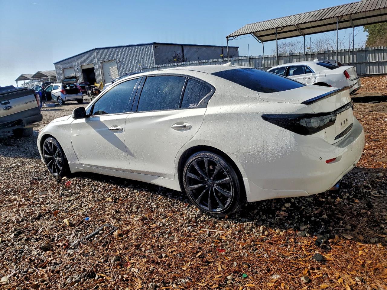 INFINITI Q50 Premium Image 12