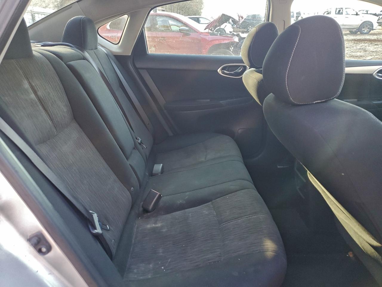 Nissan Sentra S Image 9