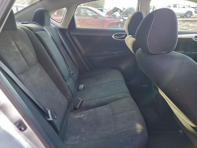 Nissan Sentra S Image 9