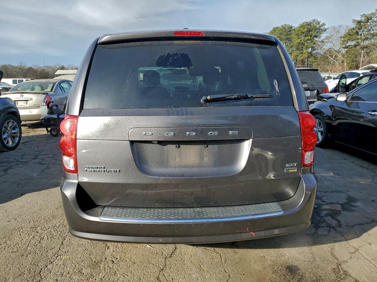 Dodge Caravan Sxt Image 3