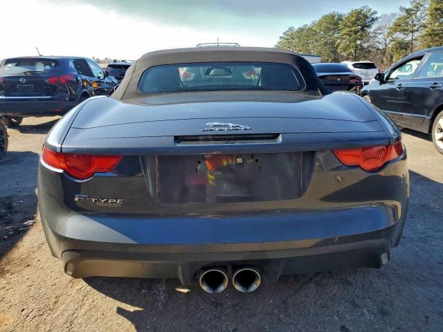 Jaguar F-TYPE Image 9