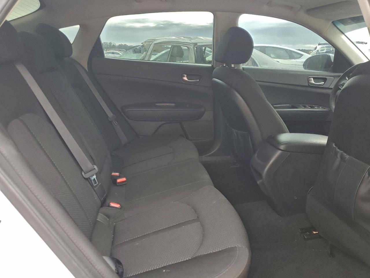 Kia Optima Lx Image 6