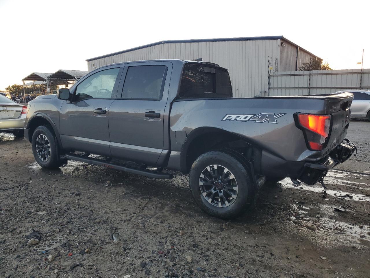 Nissan Titan Sv Image 2