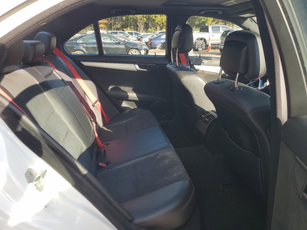 Mercedes-Benz C-Class 300 4matic Image 8