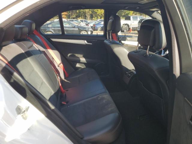 Mercedes-Benz C-Class 300 4matic Image 8