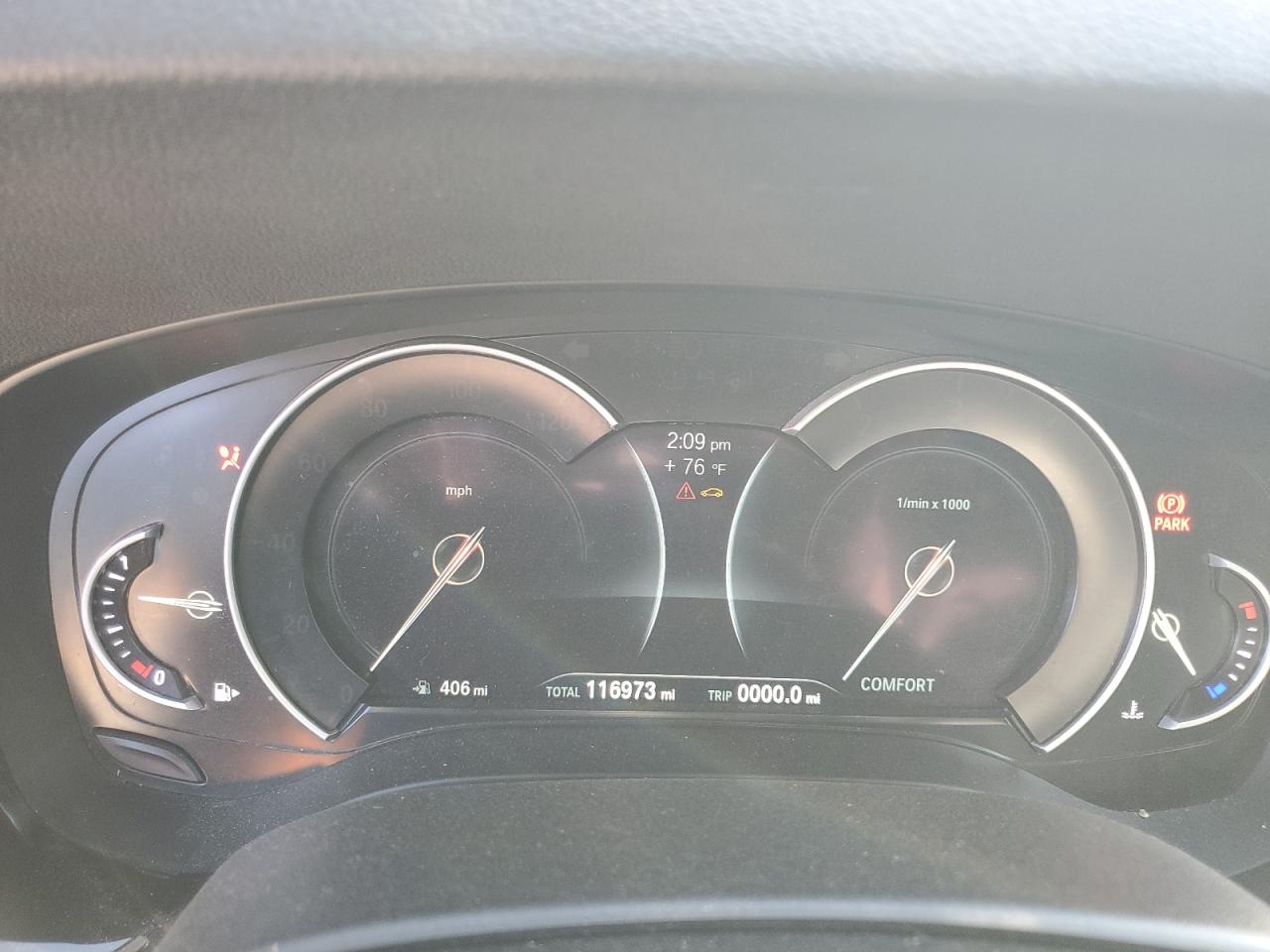 BMW 5 Series I Image 12