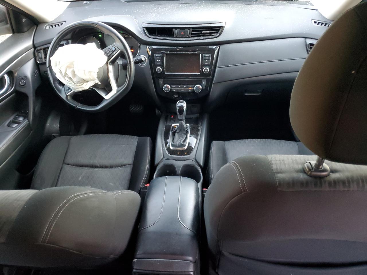 Nissan Rogue S Image 5