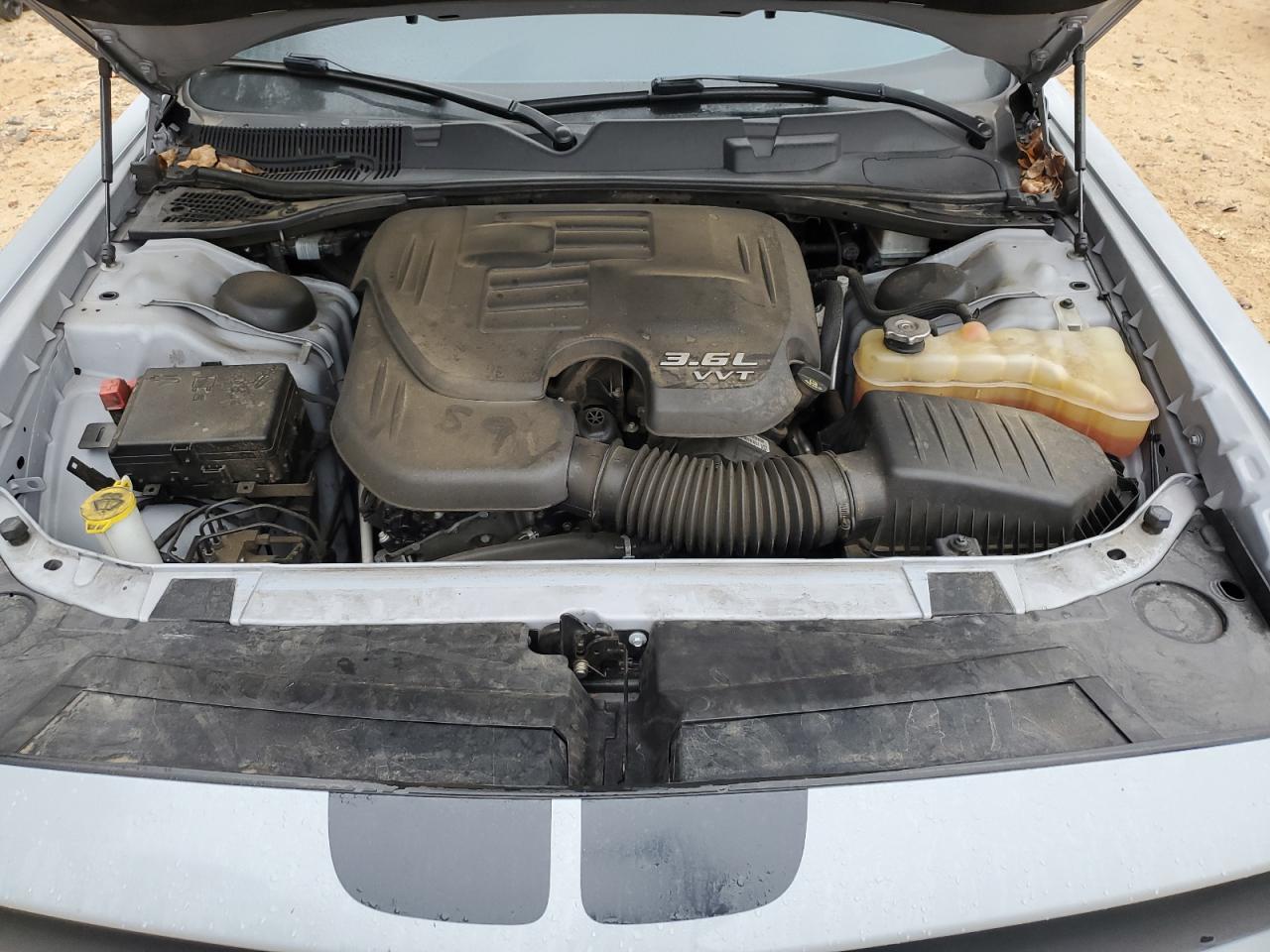 Dodge Challenger Sxt Image 11