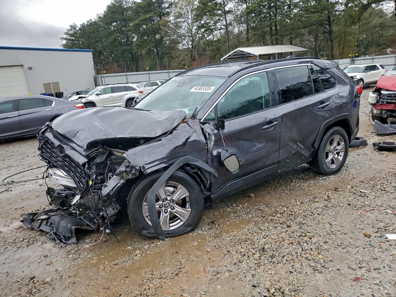 Toyota RAV4 Xle Image 1