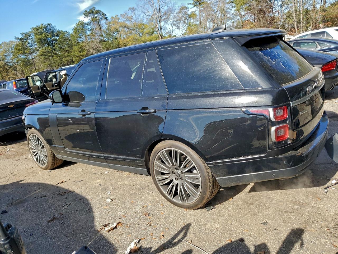 Land Rover Range Rover Supercharged Image 2