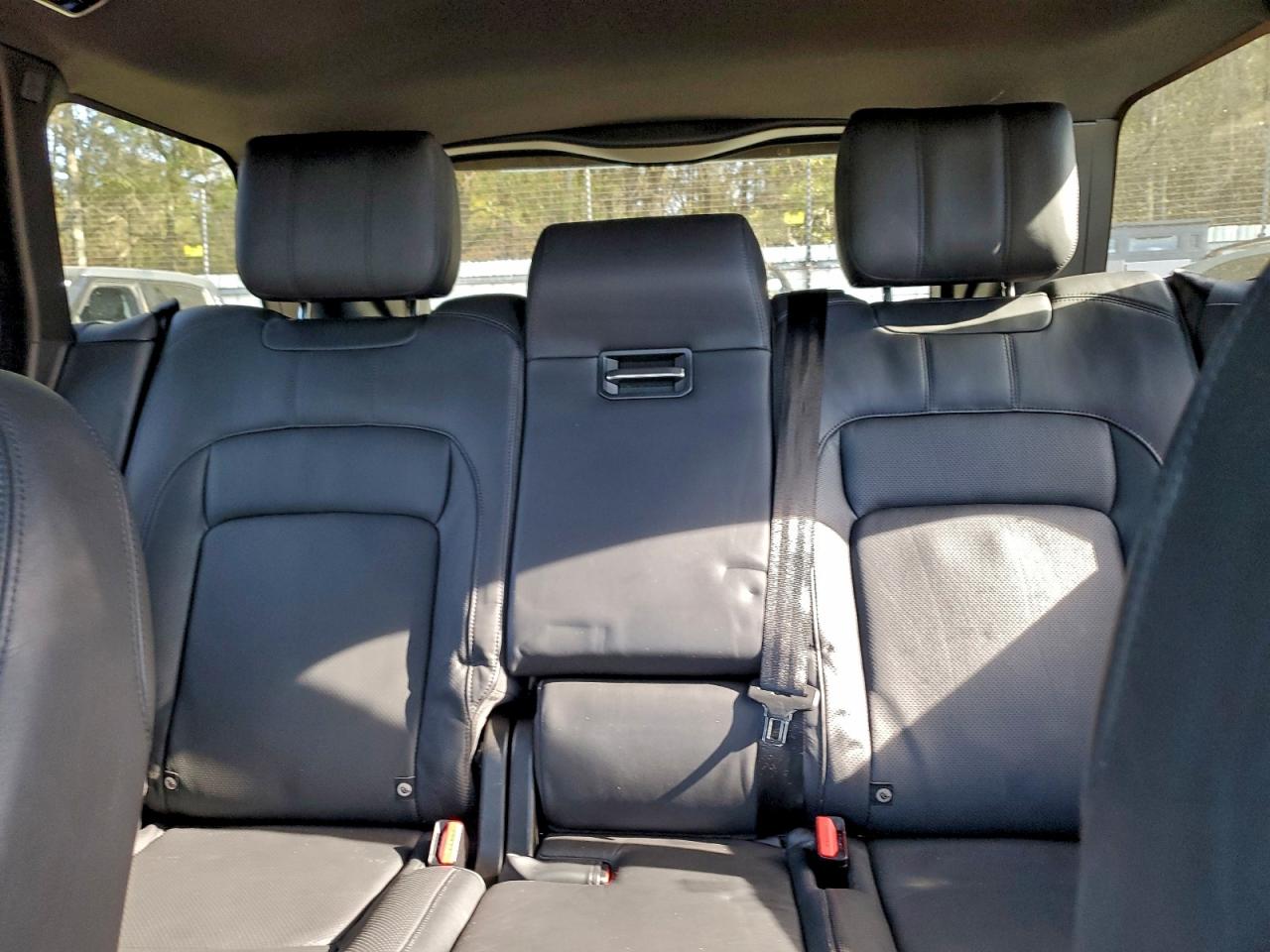 Land Rover Range Rover Supercharged Image 11