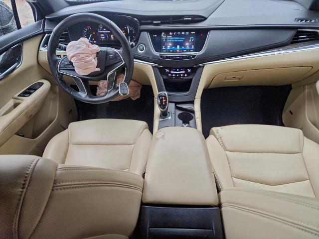 Cadillac XT5 Image 9