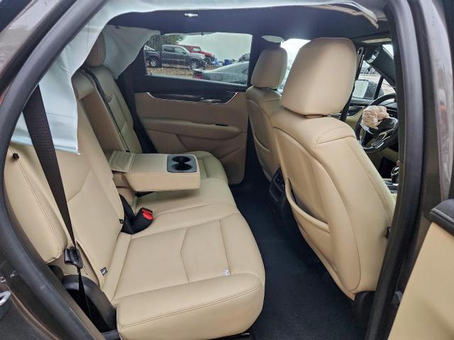 Cadillac XT5 Image 8