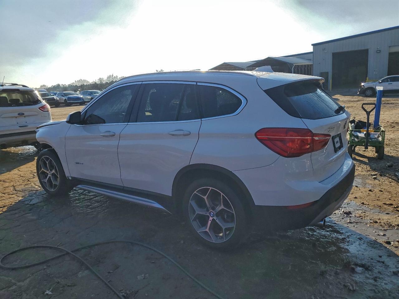 BMW X Series Sdrive28i Image 3