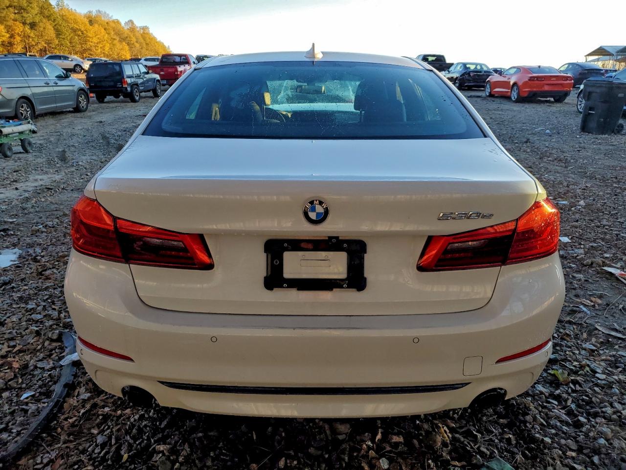 BMW 5 Series Image 12