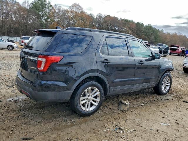 Ford Explorer Image 2