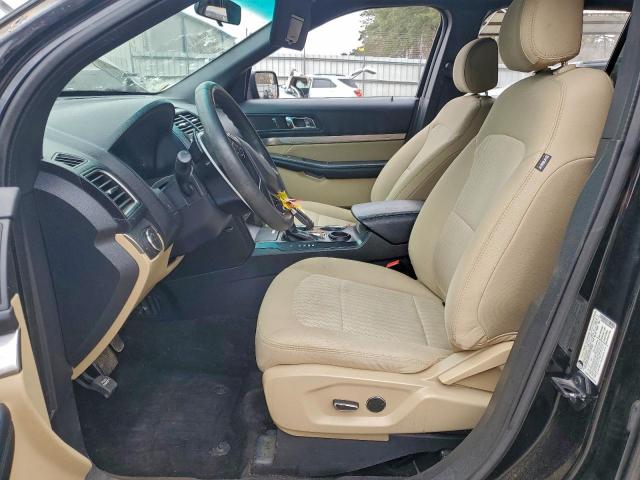 Ford Explorer Image 10