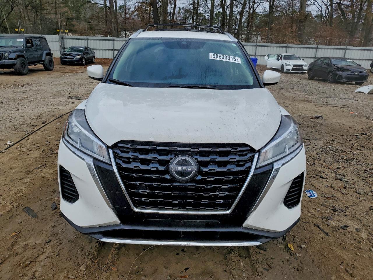 Nissan Kicks Sv Image 3