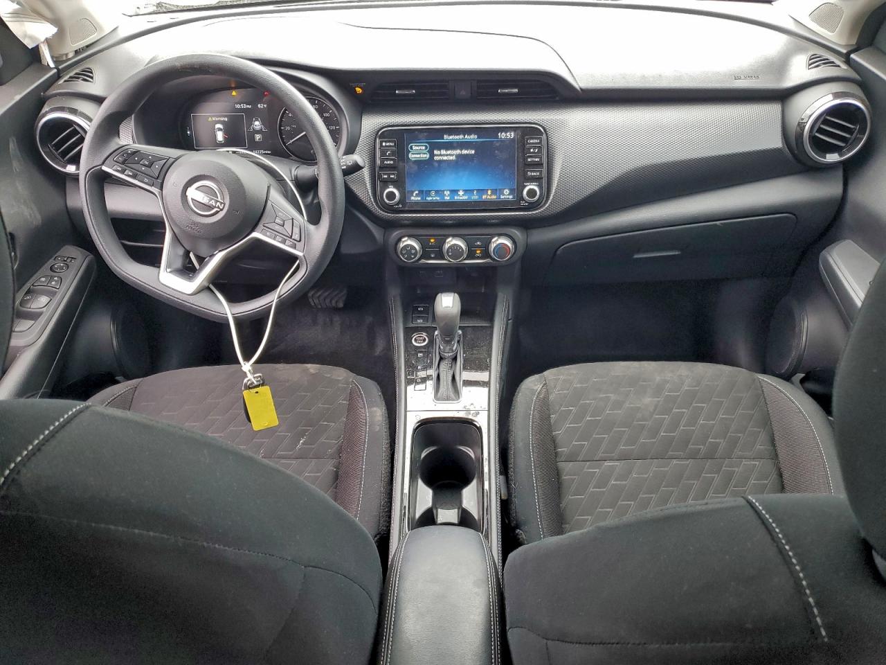 Nissan Kicks Sv Image 11