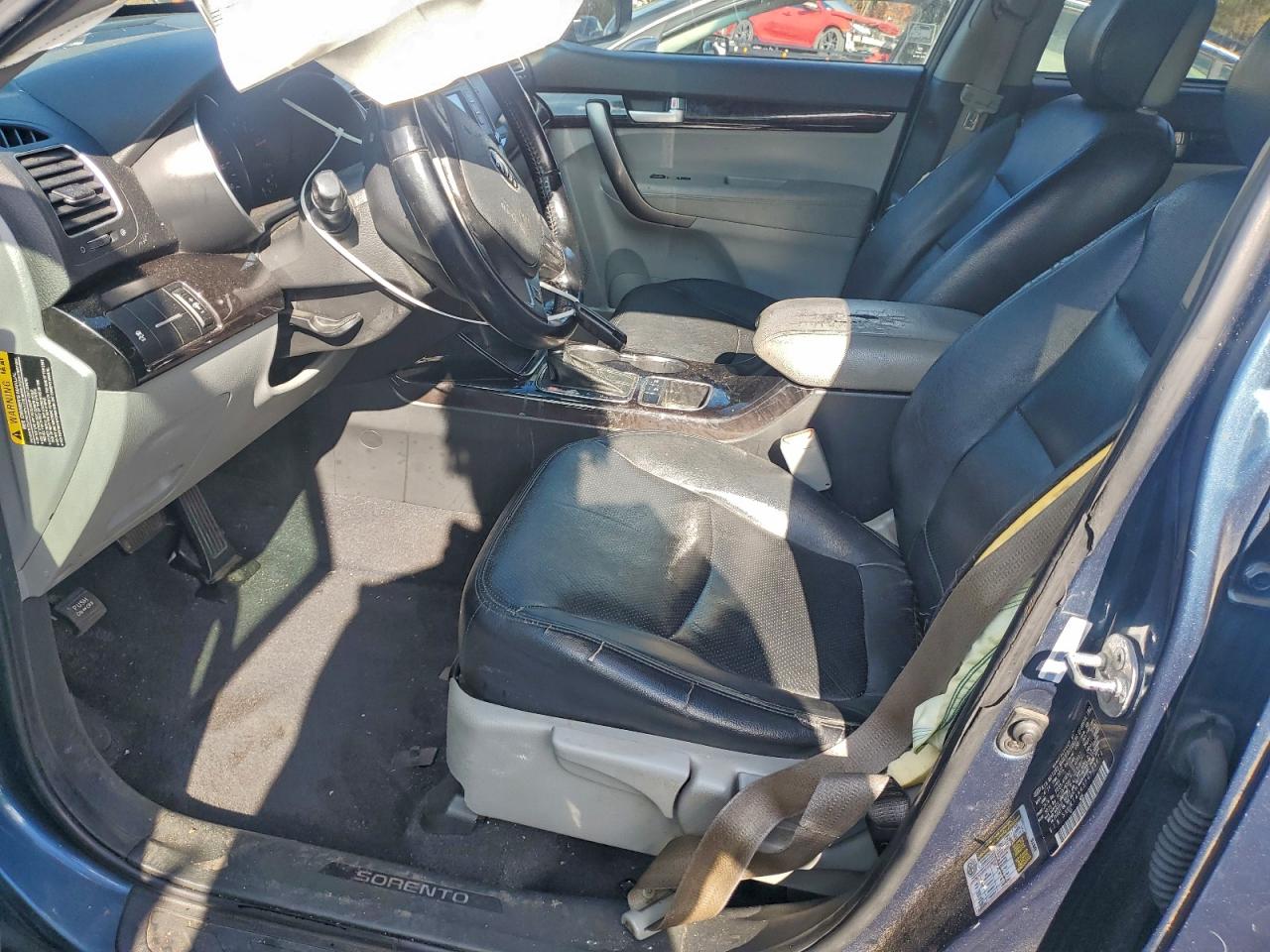 Kia Sorento Lx Image 8