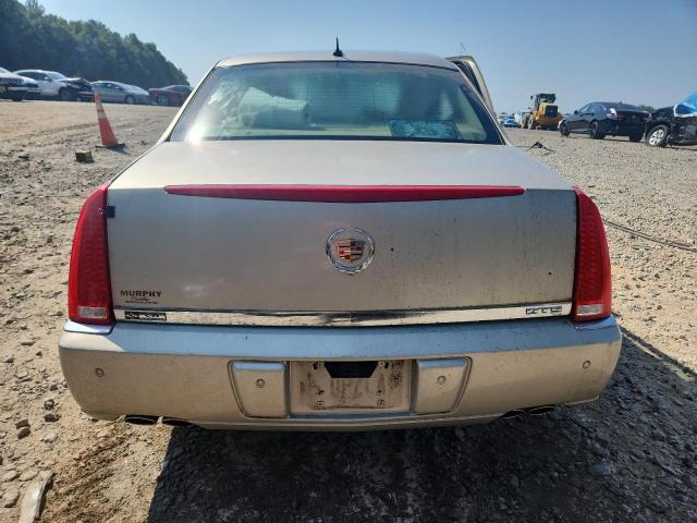 Cadillac DTS Image 7