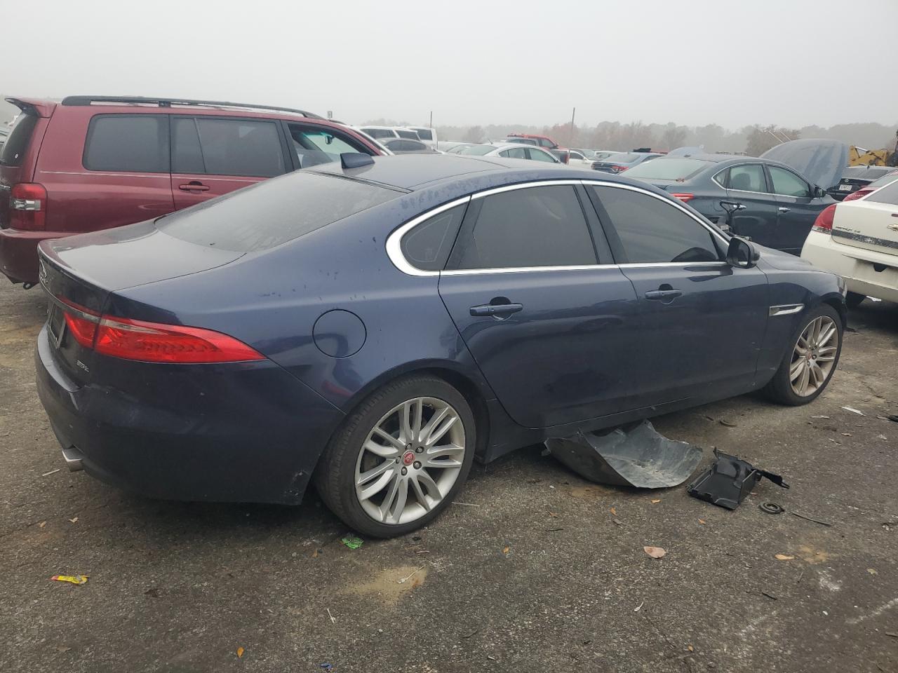 Jaguar XF Prestige Image 5