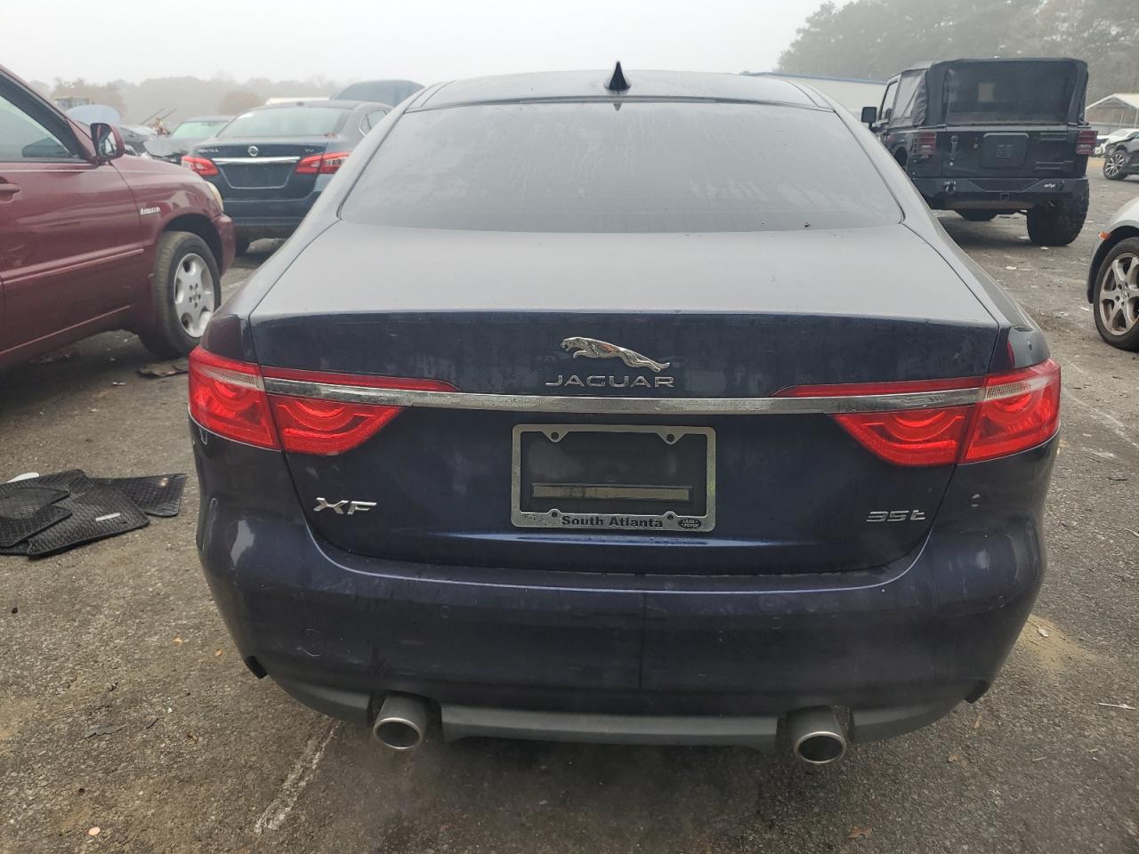 Jaguar XF Prestige Image 3