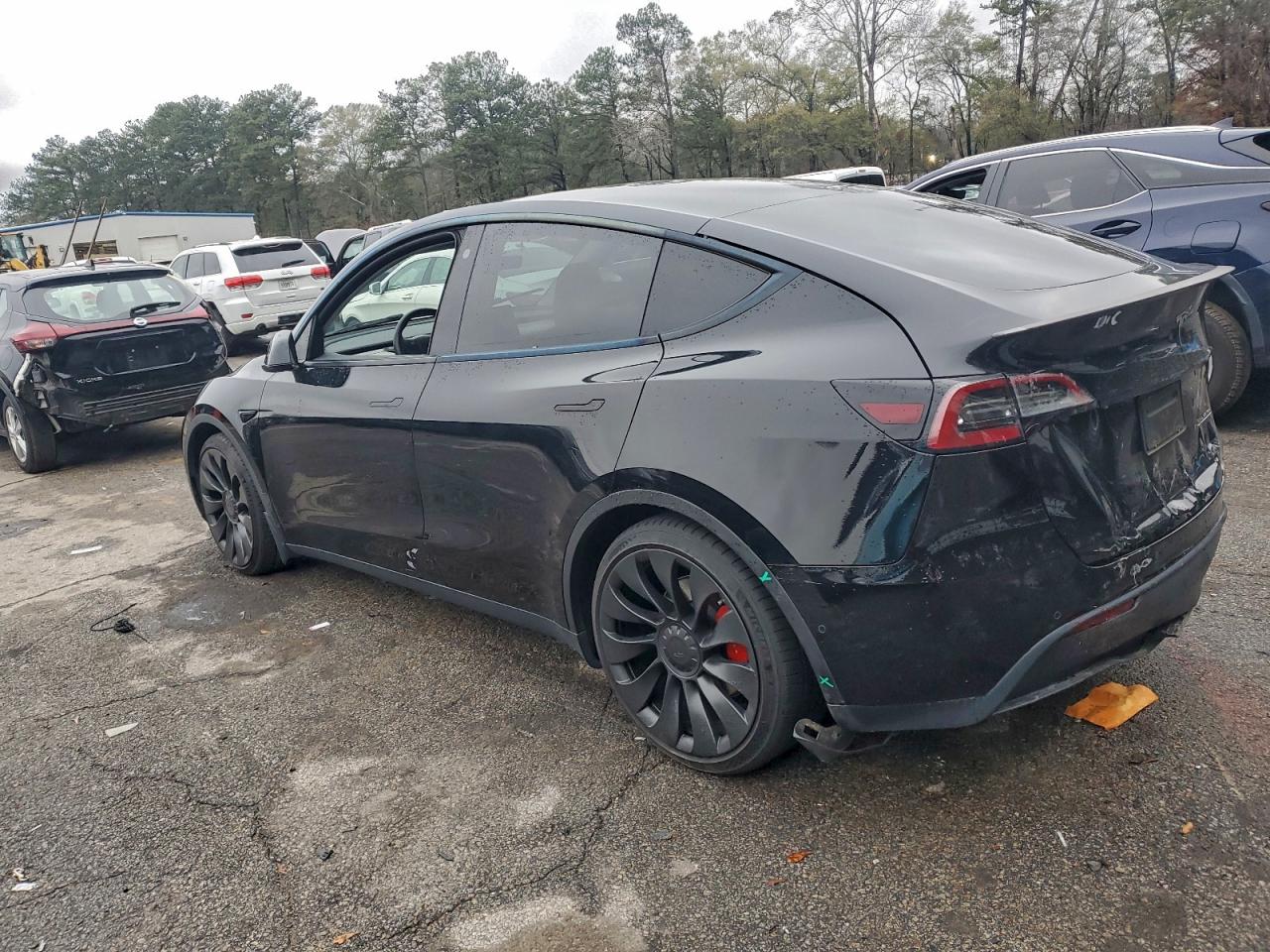Tesla Model Y Image 4