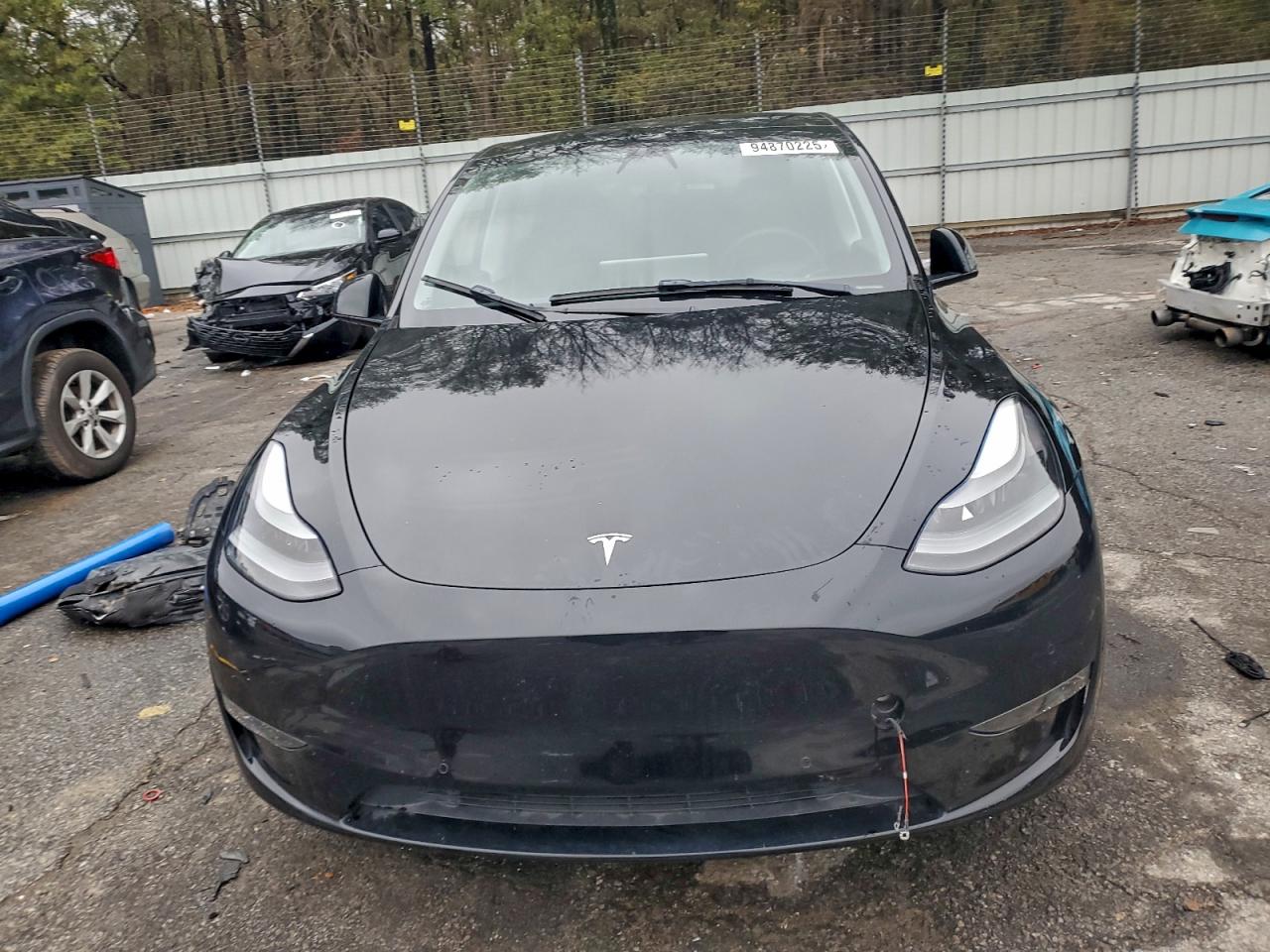 Tesla Model Y Image 3