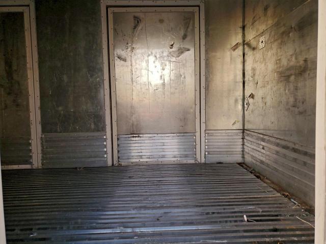 Chevrolet Express Image 12