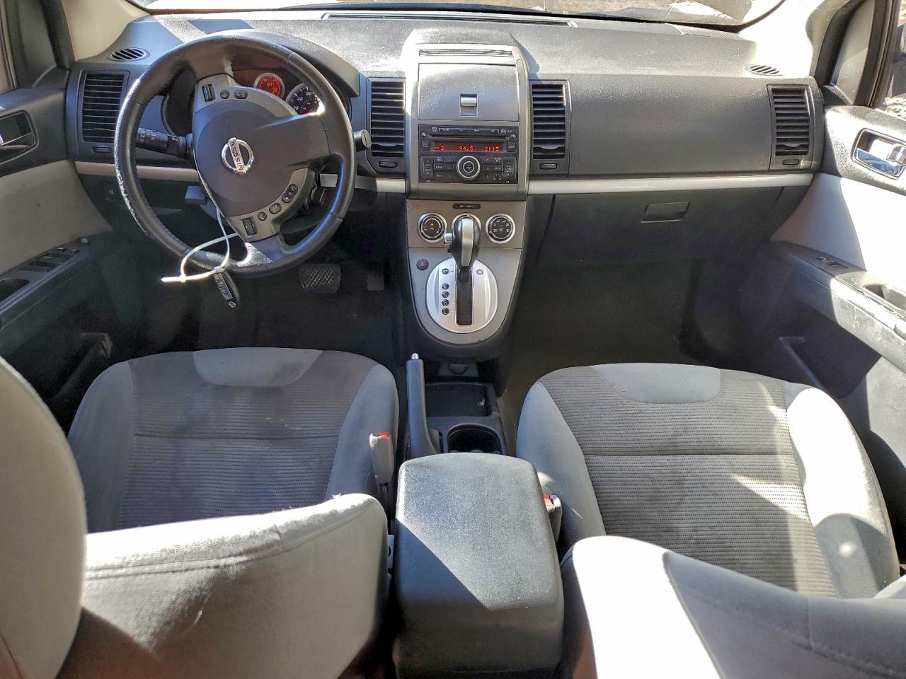 Nissan Sentra 2.0 Image 10