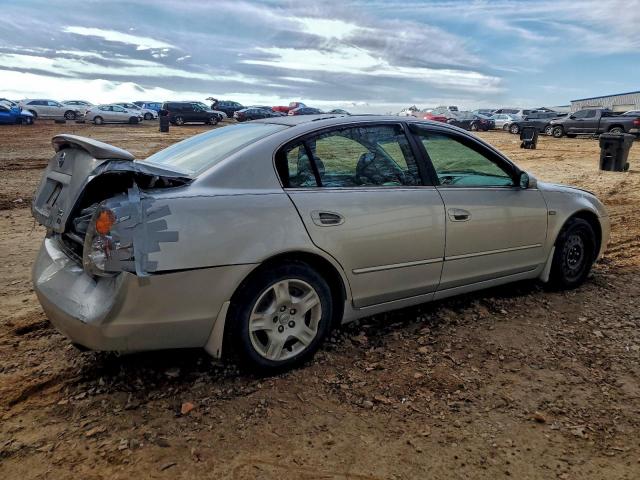 Nissan Altima Base Image 4