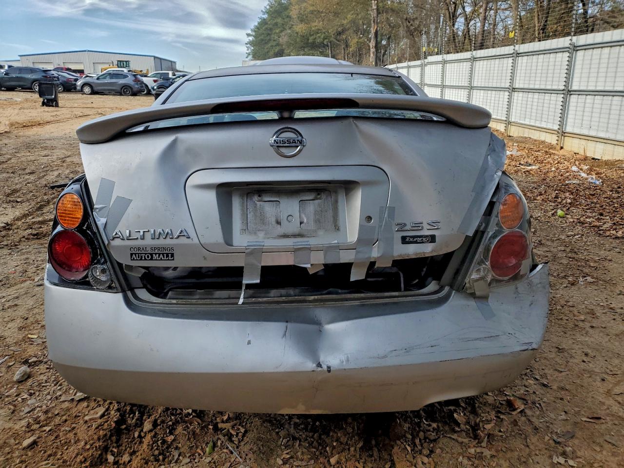 Nissan Altima Base Image 6