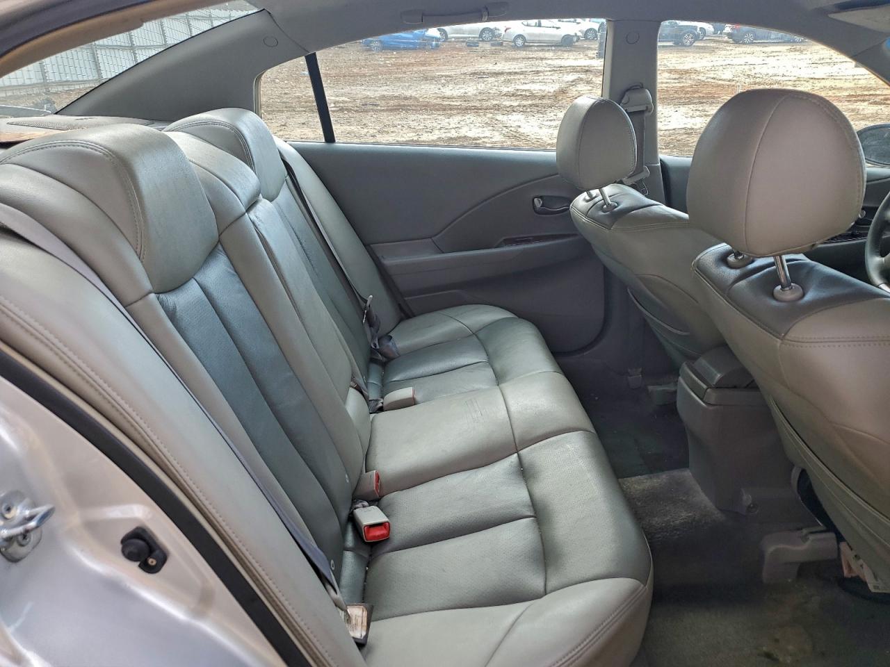 Nissan Altima Base Image 5