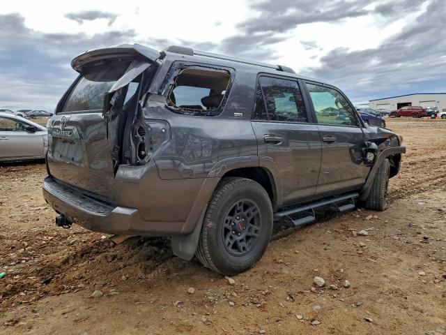 Toyota 4Runner Sr5 Image 10