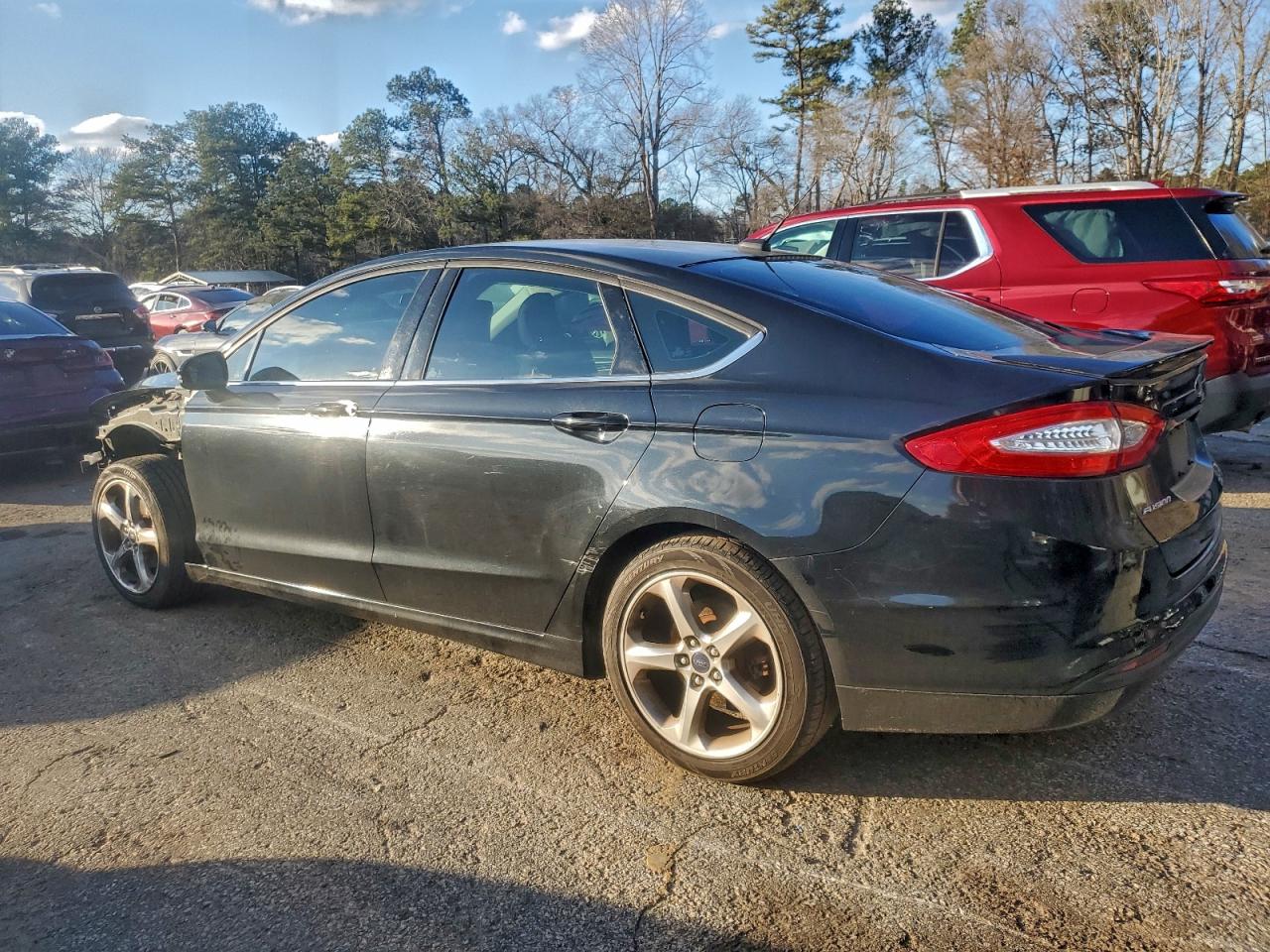 Ford Fusion Se Image 2